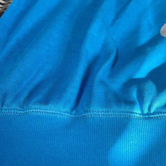 Old Navy "We rise by lifting each other" Sweatshirt EUC size M - Picture 8 of 8